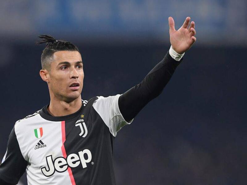 لاعب يوفنتوس كريستيانو رونالدو (35 عاماً) وقيمته 75 مليون يورو