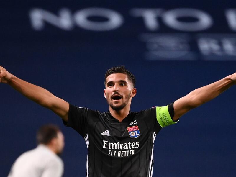 Juninho was asked about the futures of the star duo following his side's 2-1 loss at Montpellier on Tuesday (Photo: AFP)