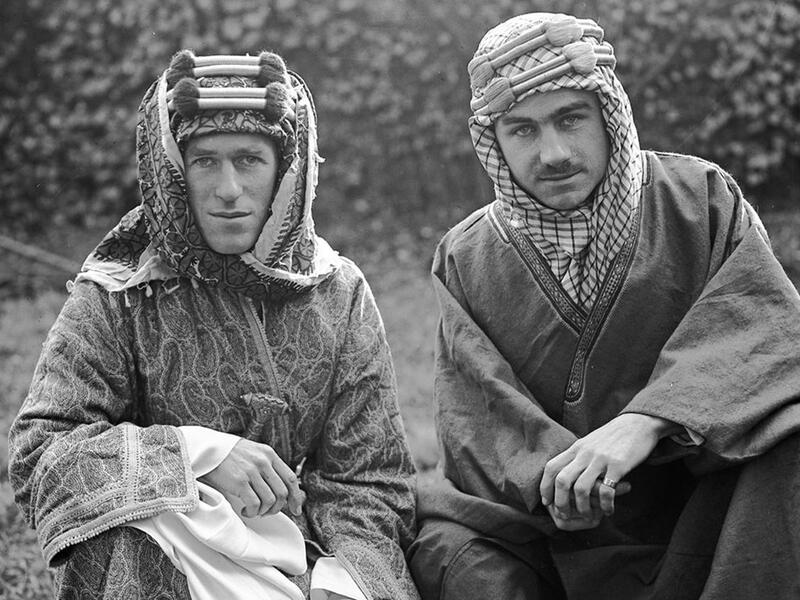 كان "لورنس العرب" رجلًا قصير القامة، إذ لم يتجاوز طول لورنس العرب الـ165 سم.