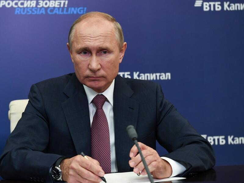 Russian President Vladimir Putin attends the VTB Capital investment forum "Russia Calling!" via a videolink at the Novo-Ogaryovo state residence outside Moscow on October 29, 2020. Alexey NIKOLSKY / SPUTNIK / AFP
