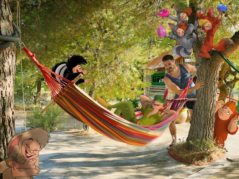 Artist Samuel MB pictures his life with Disney Charachters. (Instagram/ Samuel MB)