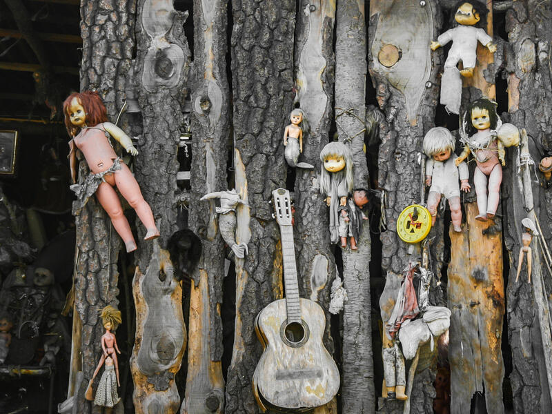 Creepy old dolls in the abandoned Island of the Dolls, Xochimilco, southern Mexico City (Shutterstock)