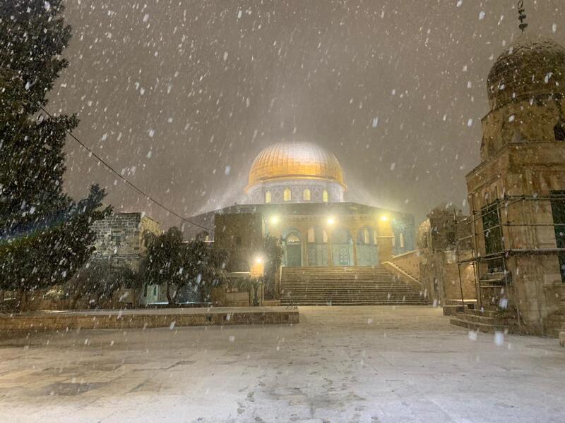 قبة الصخرة مغطاة بالثلج