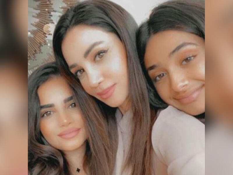 Lebanese songstress Diana Haddad posted a picture with her two daughters and sent them heartfelt prayers