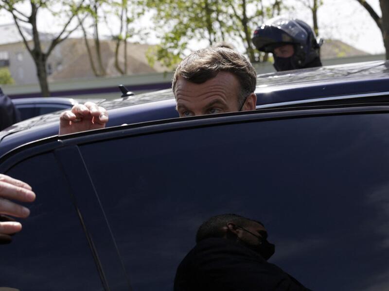 Twenty ex-generals call for the return of military rule in France