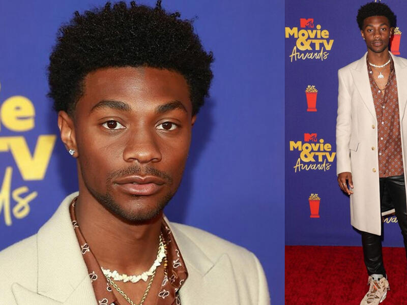 Jonathan Davis at the 2021 MTV Movie and TV Awards Wearing Jordans