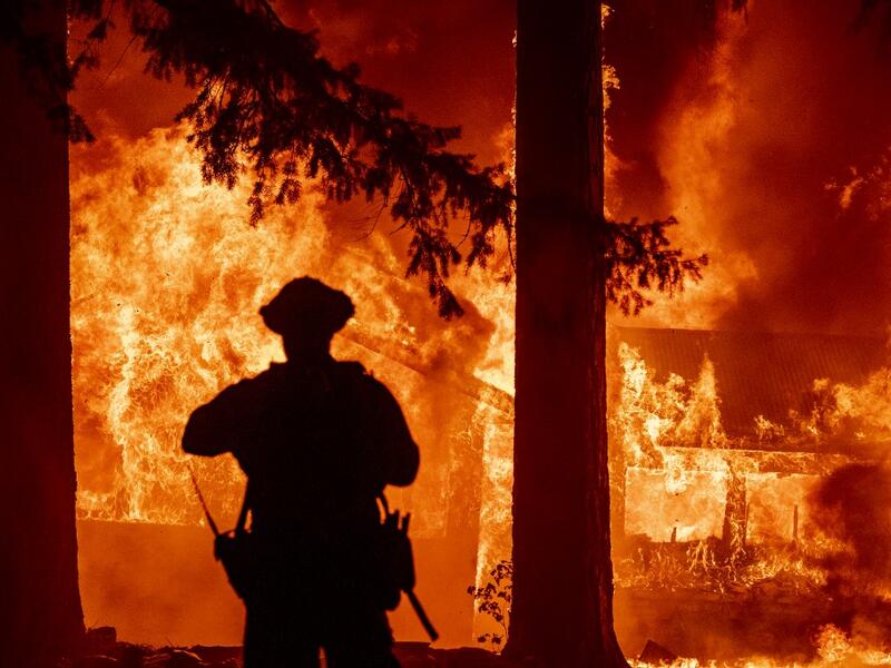 Wildfires erupts in Northern California Forests