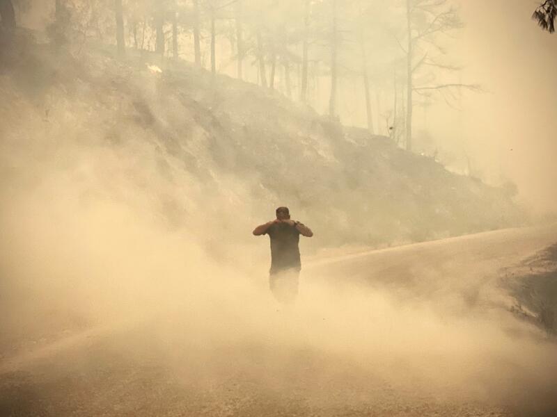 6 people killed in Turkey's wildfires