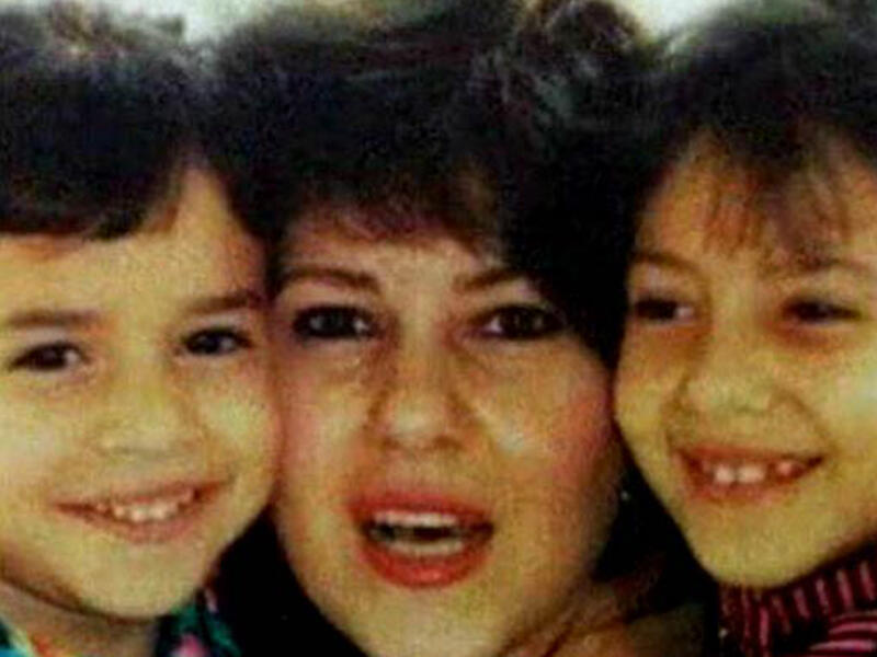  Donia and Amy with mommy Dalal