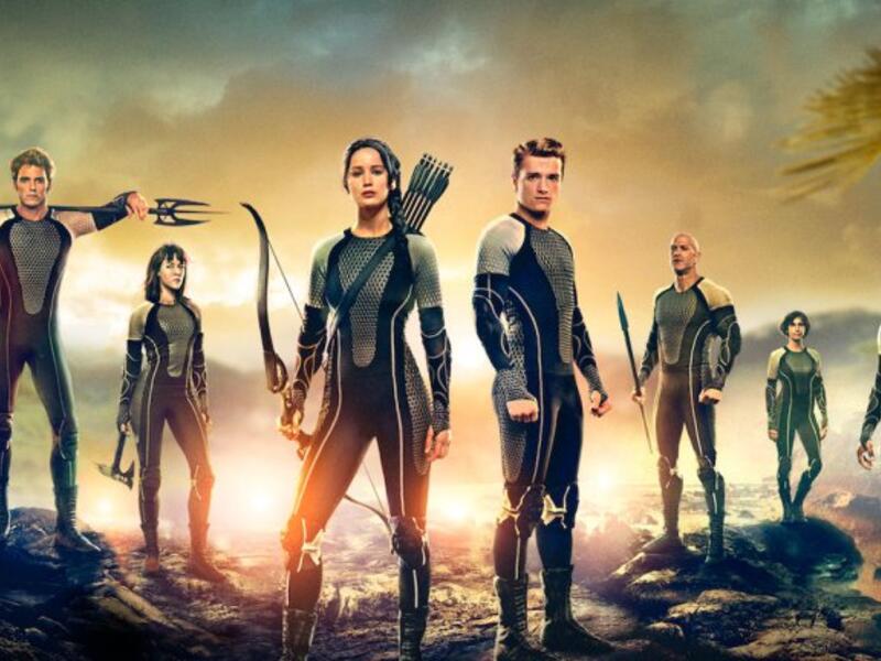 يتتبع المسلسل مؤامرة تتشابه بالتي شهدناها في فيلم Battle Royale و The Hunger Games حيث يتقاتل مجموعة من الغرباء حتى الموت للحصول على جائزة مالية ضخمة لإنهاء بؤسهم، لكن على عكس سابقاتها، يتطوَّع اللاعبون في Squid Game عن طيب خاطر للمشاركة في اللعبة.