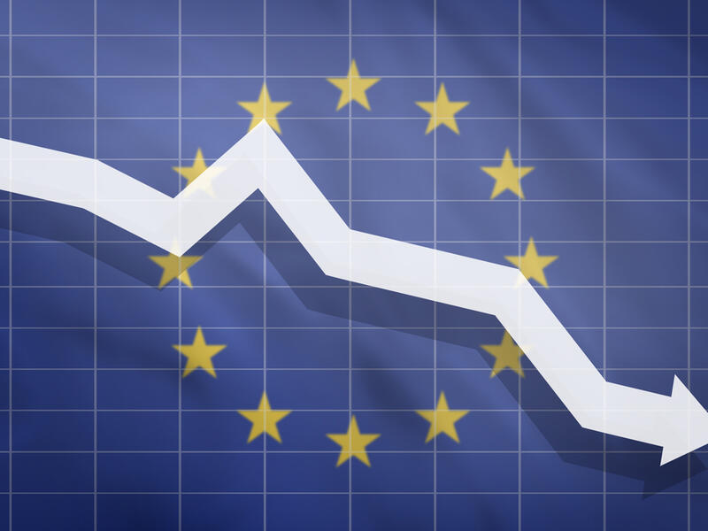 أسهم أوروبا تنخفض وسط غموض بشأن فاعلية اللقاحات في مواجهة أوميكرون