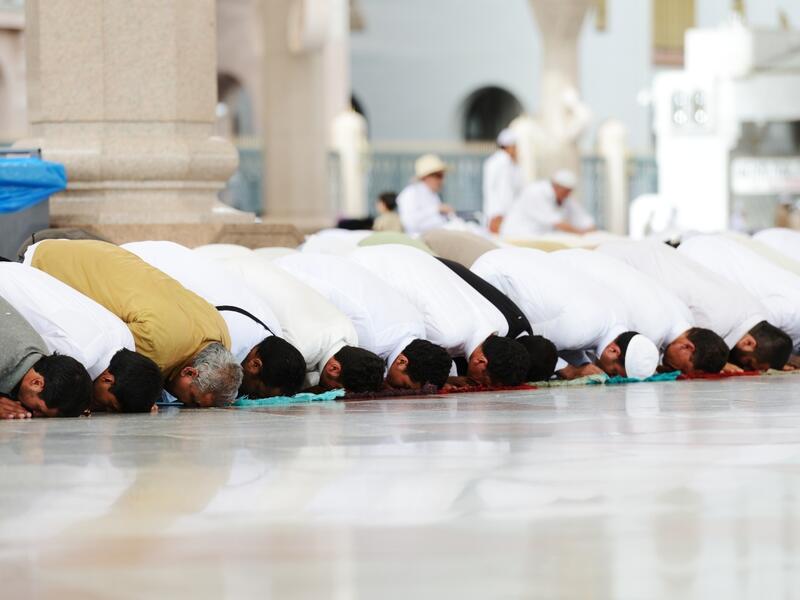 الدعاء للميت من الكتاب والسنة
