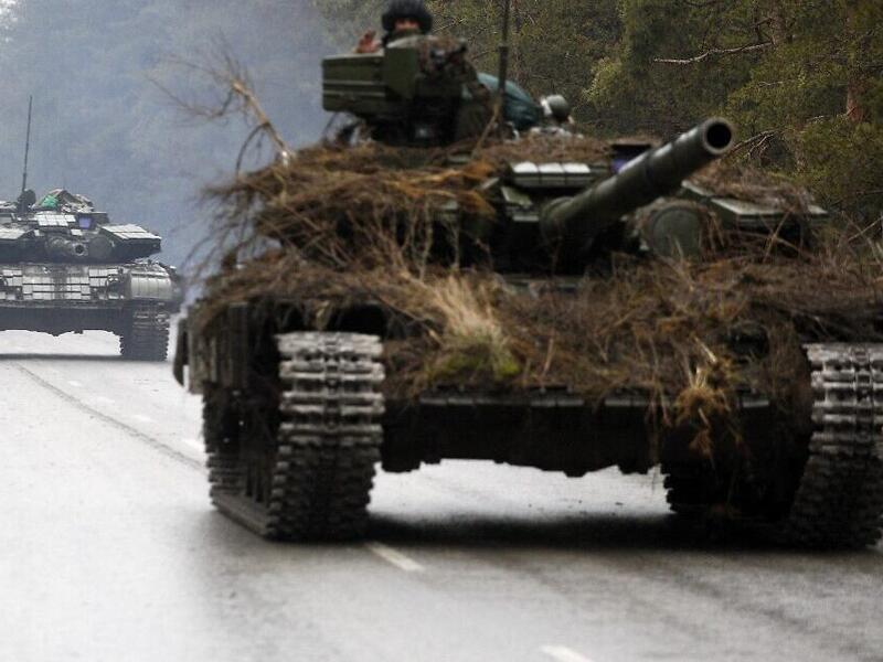 Ukrainian tanks 