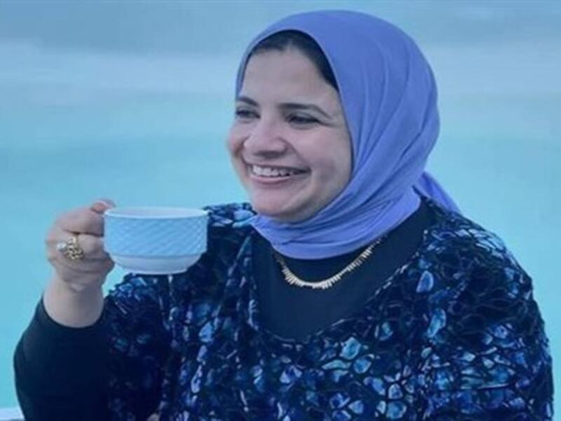 الدكتورة سميرة عزت