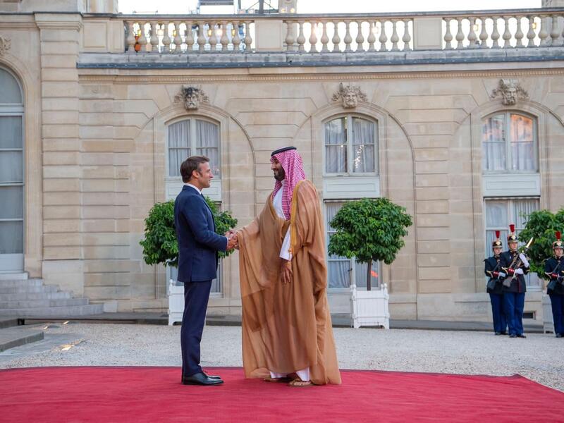 تأتي زيارة بن سلمان بعد زيارة ماكرون إلى جدة في كانون الأول/ديسمبر، حين أطلقا مبادرة لمساعدة لبنان.