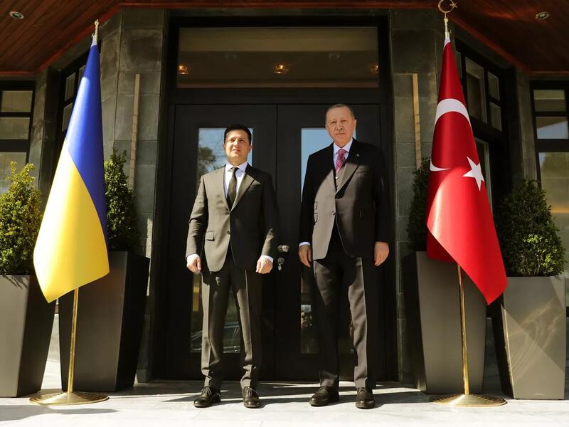  الرئيسين الأوكراني فلاديمير زيلينسكي والتركي رجب طيب أردوغان