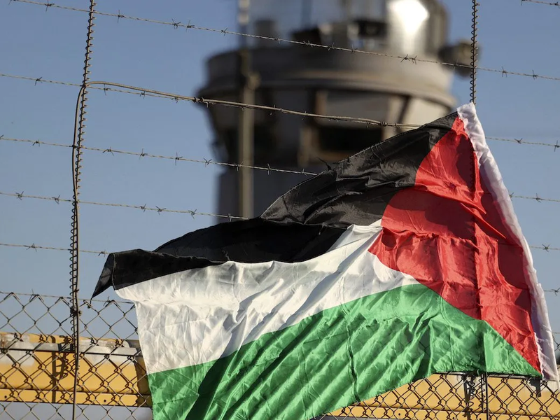 Palestinian flag over Israeli prison 