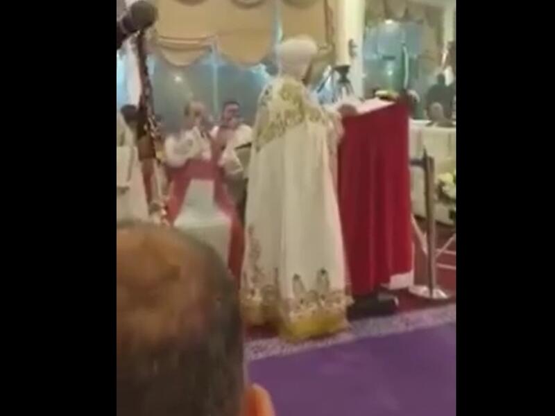 قداس للمسيحيين في السعودية - لقطة شاشه