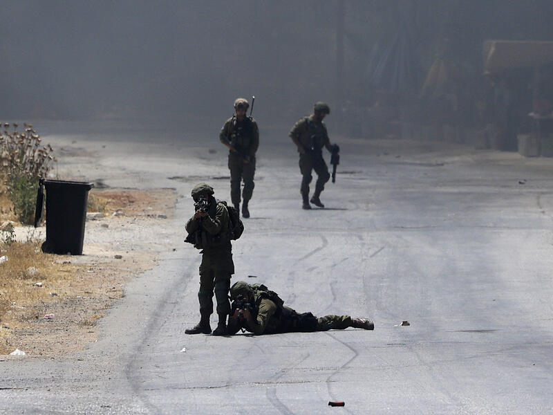 Israeli soldiers 
