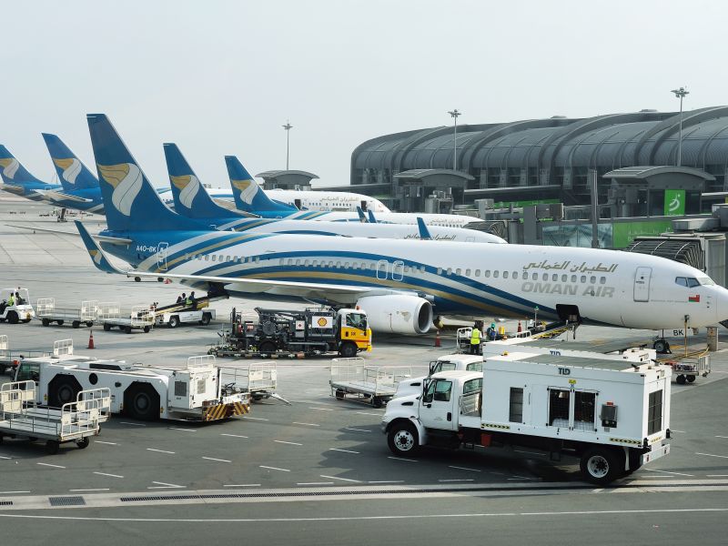 Foreign object disrupts Omani airplane in Iran 