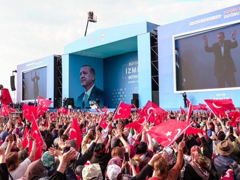  Sinan Ogan