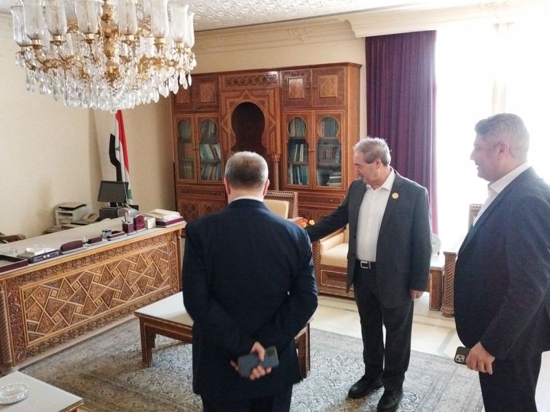 المقداد اطلع على جهوزية البناء والتحضيرات الجارية لإعادة افتتاح السفارة