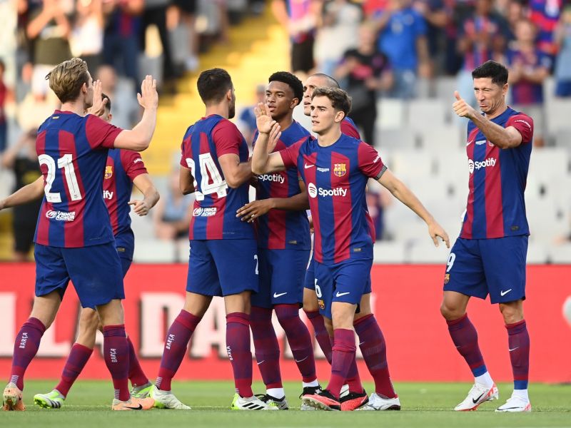 برشلونة يظفر باللقب (Photo by Pau BARRENA / AFP)