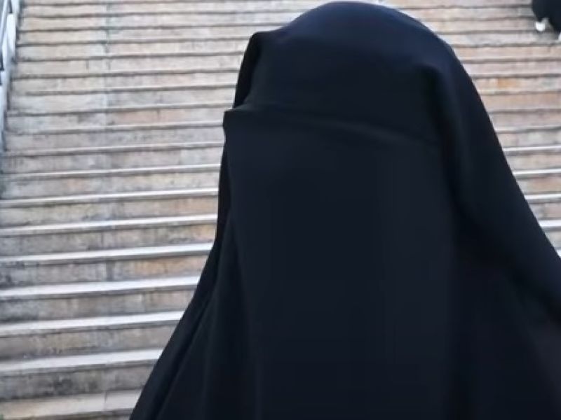 النقاب