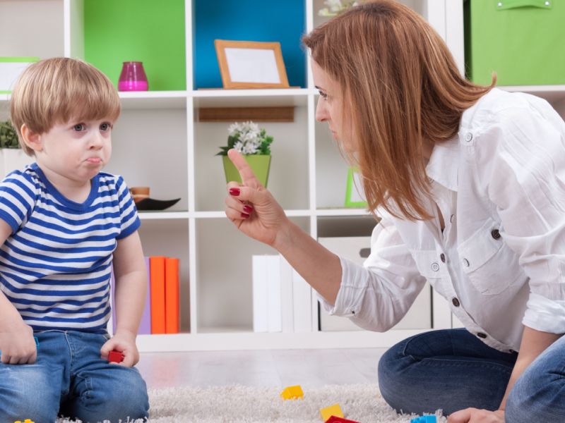 6 أسباب مفاجئة تجعل الأطفال جاحدين للجميل