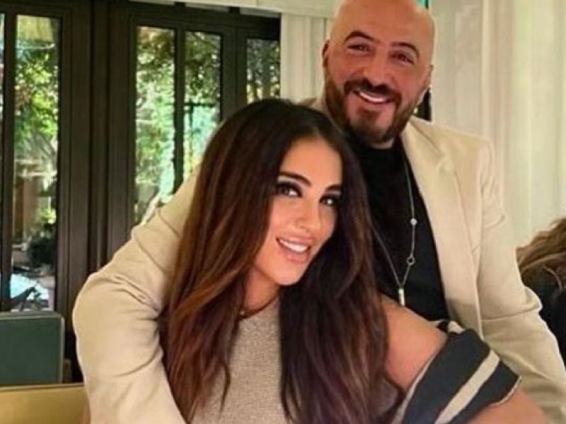 مجدي الهواري و مصممة الأزياء دنيا عبد المعبود