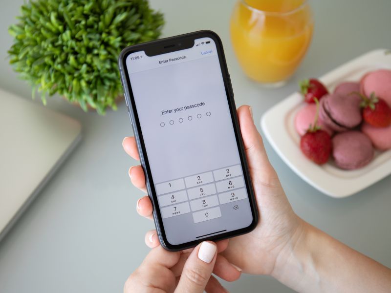 iPhone users are reportedly being locked out of their Apple ID accounts