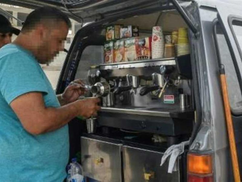 القانون المصري يحظر عربات الطعام المتنقلة