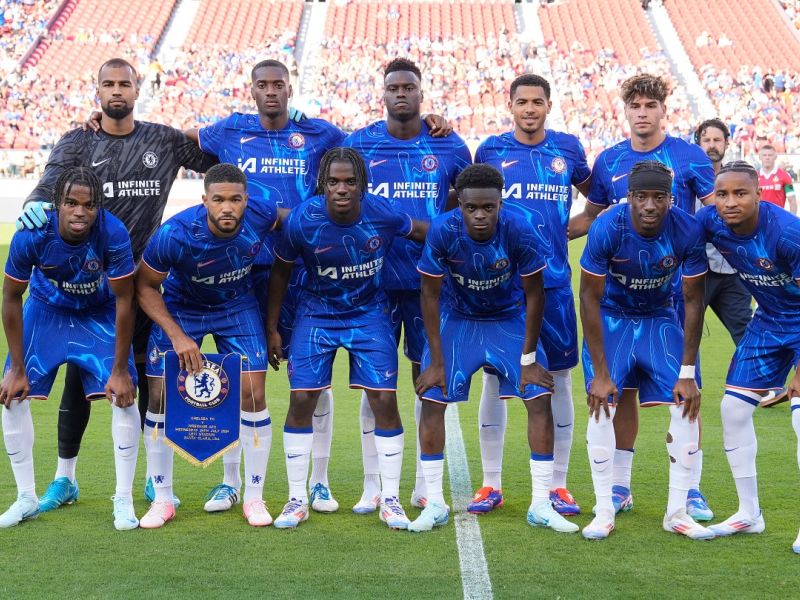 The Chelsea FC starting lineup poses for this photo prior to the start of a preseason friendly against Wrexham AFC at Levi's Stadium on July 24, 2024 in Santa Clara, California. Thearon W. Henderson/Getty Images/AFP (Photo by Thearon W. Henderson / GETTY IMAGES NORTH AMERICA / Getty Images via AFP)