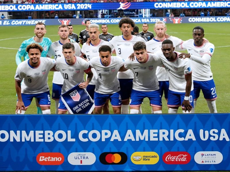 USA's players pose for photos ahead of the Conmebol 2024 Copa America tournament group C football match between Panama and USA at Mercedes Benz Stadium in Atlanta, Georgia, on June 27, 2024. (Photo by EDUARDO MUNOZ / AFP)