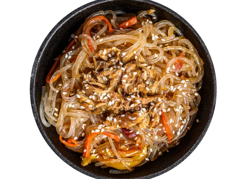 بمناسبة اليوم النودلز العالمي طريقة عمل النودلز الكوري مثل المطاعم