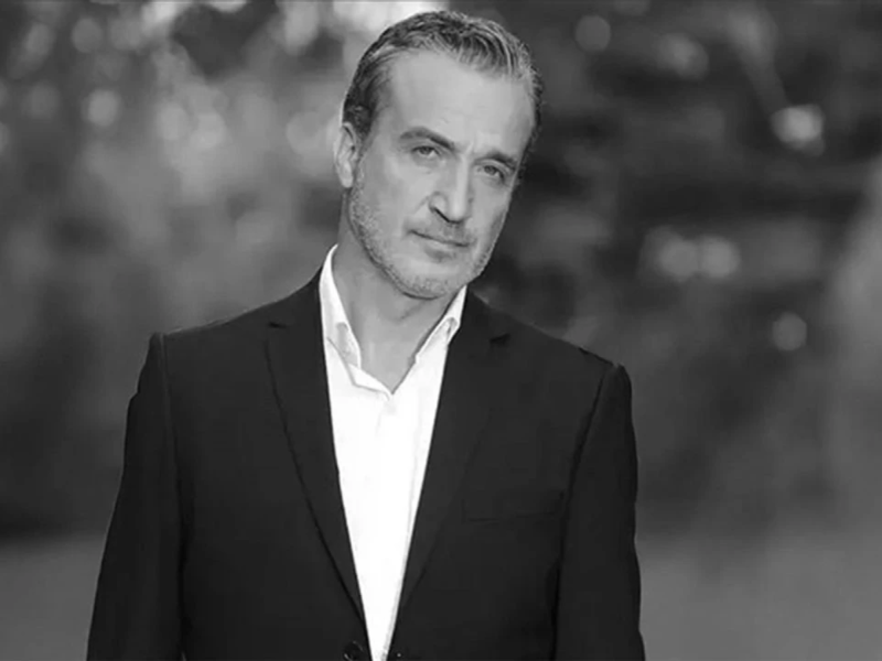النجم التركي تيكن تيميل