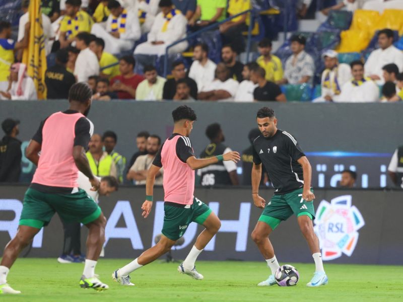 الأهلي مطالب بتحقيق الفوز على الوحدة (Photo by Fayez NURELDINE / AFP)