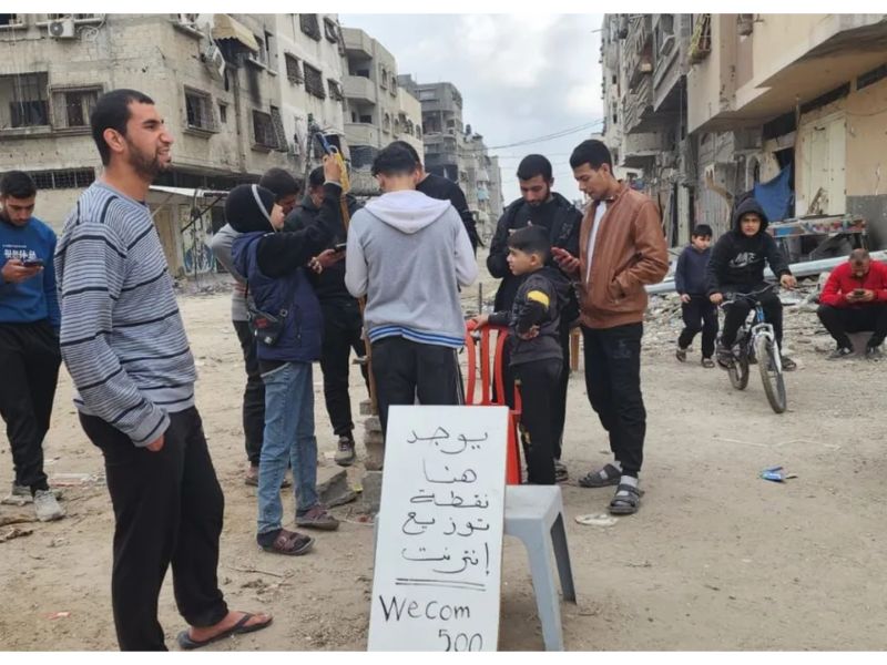 انقطاع كامل لخدمات الإنترنت والاتصالات في غزة