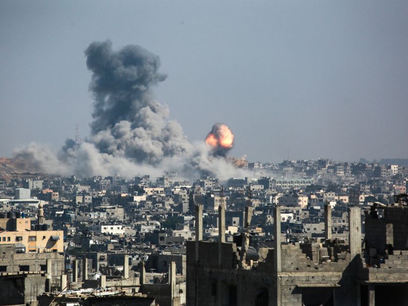 Ambushes kill Israeli soldiers as 80 Palestinians killed in Israeli assaults on Gaza aid zone