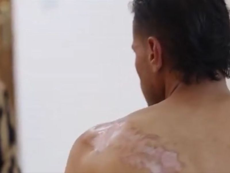 Former Sednaya prisoner confronts jailer who tortured him for years