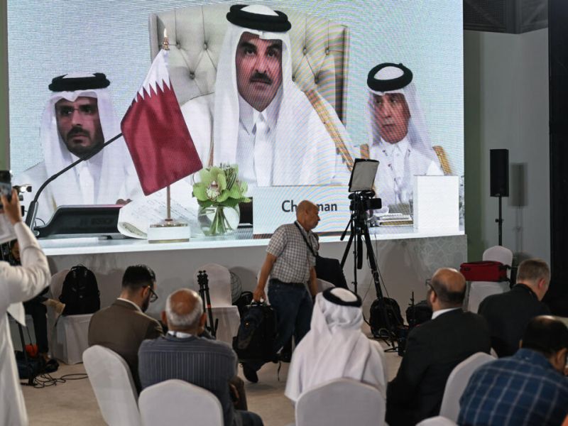 الشيخ تميم أمير قطر خلال قمة الدوحة