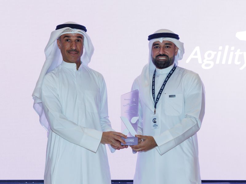 أجيليتي للمخازن العمومية وكودد تختتمان تدريب أكثر من 500 طالبة في المجال الرقمي في الكويت
