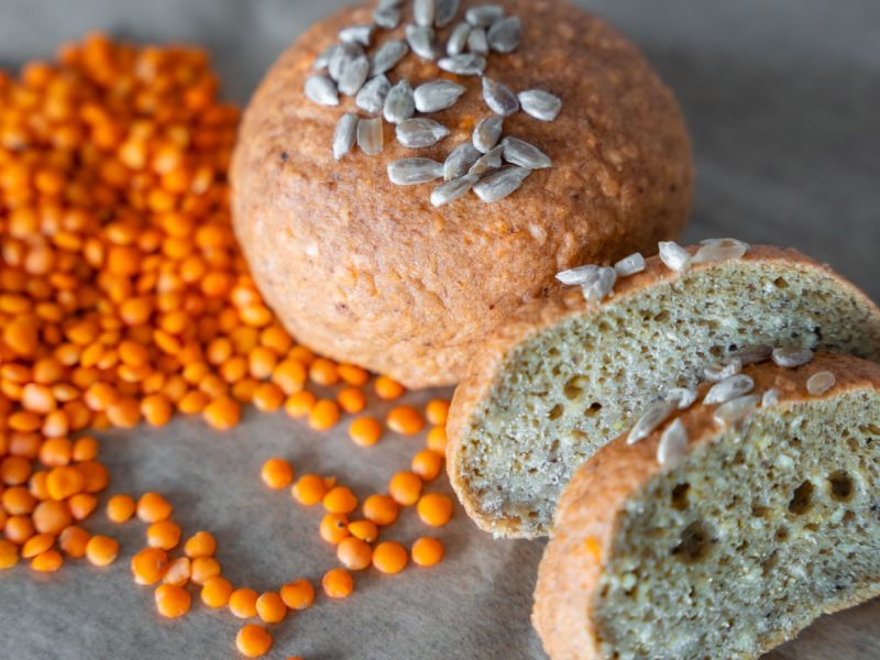 طريقة عمل خبز العدس طريقة عمل خبز العدس