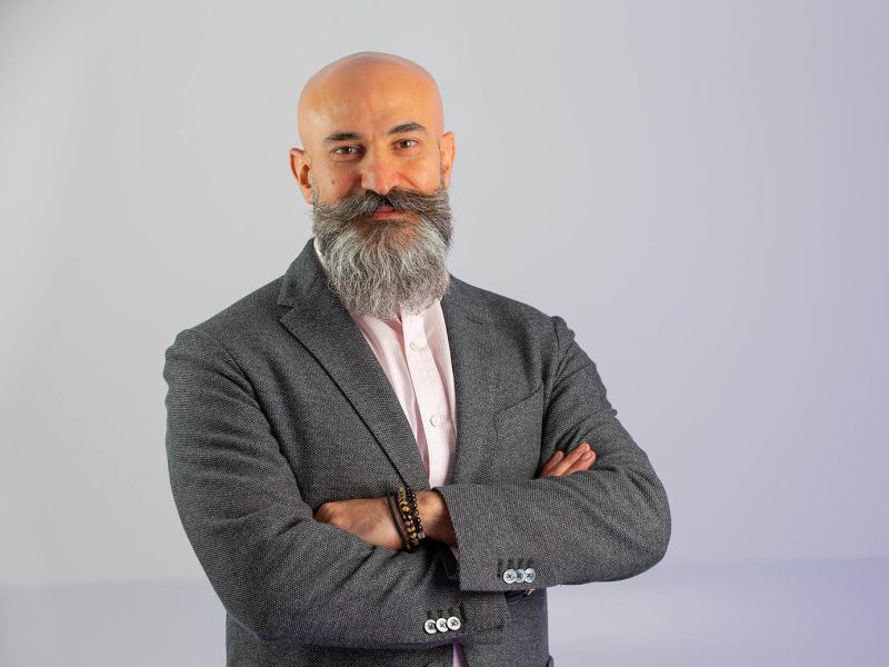 جامعة الشارقة وIBM تعززان الزراعة المستدامة من خلال روبوت المحادثة "My FarmWell" المدعوم بمنصة watsonx