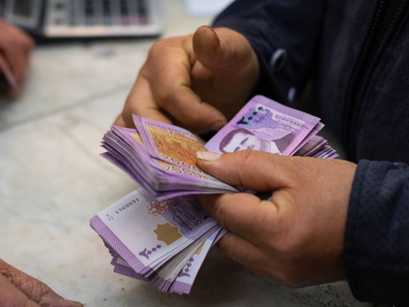 حل أزمة نقص السيولة واستبدال الأوراق التالفة وضخ أوراق نقدية حديثة أكثر جودة