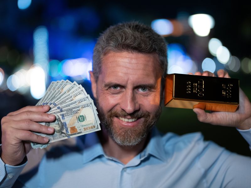لأول مرة.. الذهب يتجاوز 3900 دولار 