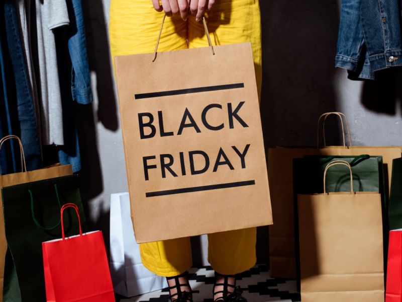 ماذا أشتري في الجمعة السوداء 2025؟