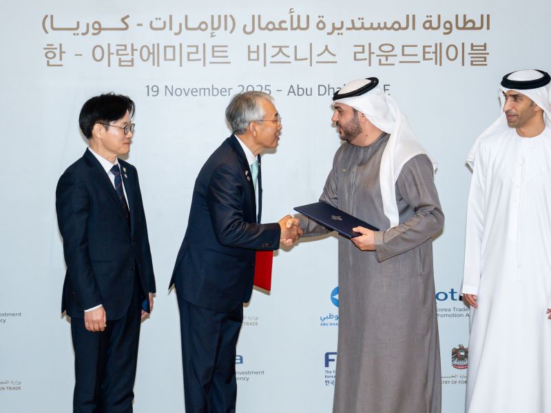 شركة الخياط للاستثمار وCJ Corporation تعلنان عن شراكة استراتيجية لتعزيز انتشار منتجات الأغذية الكورية في منطقة الشرق الأوسط