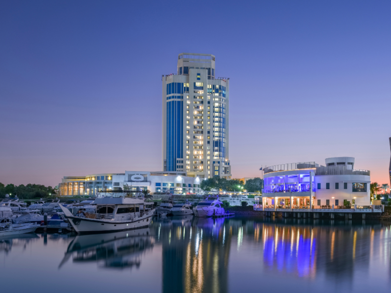 فندق الريتز كارلتون، الدوحة يحتفل بمرور 25 عامًا من اللحظات الأسطورية مع برنامج استثنائي من الفعاليات والتجارب الاحتفالية