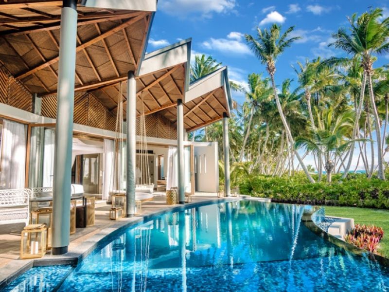 وجهة واحدة، وستة خيارات للاحتفال: فنادق هيلتون سيشل تكشف عن موسم الأعياد لعام 2025